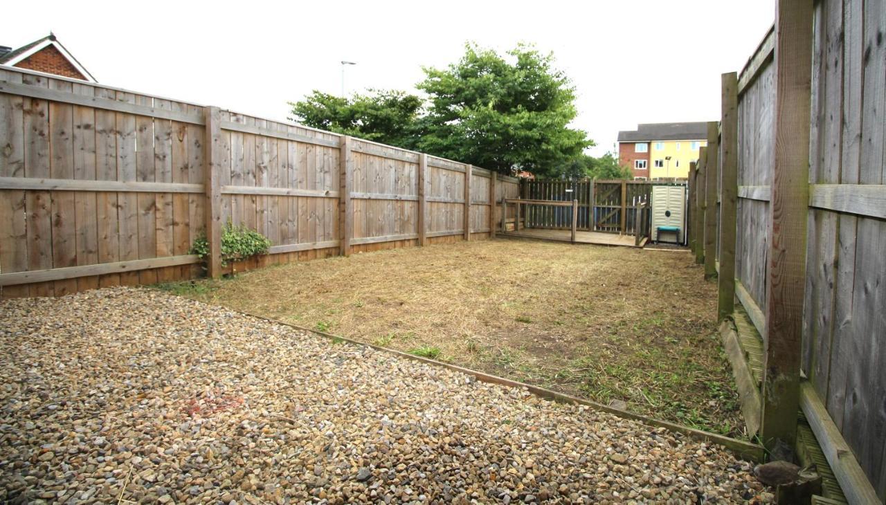 Holiday home Ashington - 2 Bedroom House - Beautifully Decorated & Furnished - Large Garden